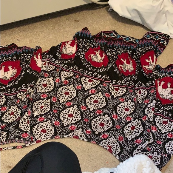 Top - Picture 1 of 1